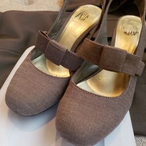 Ann Herringbone Bow Cloth Heels Pumps